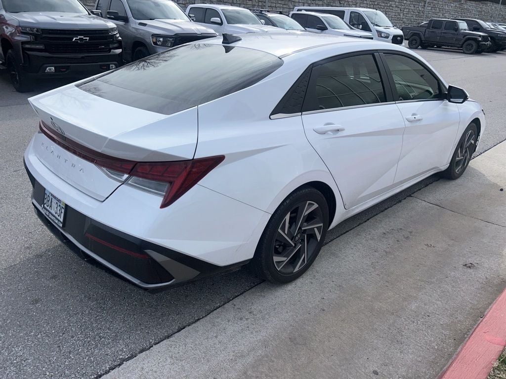 2024 Hyundai ELANTRA SEL