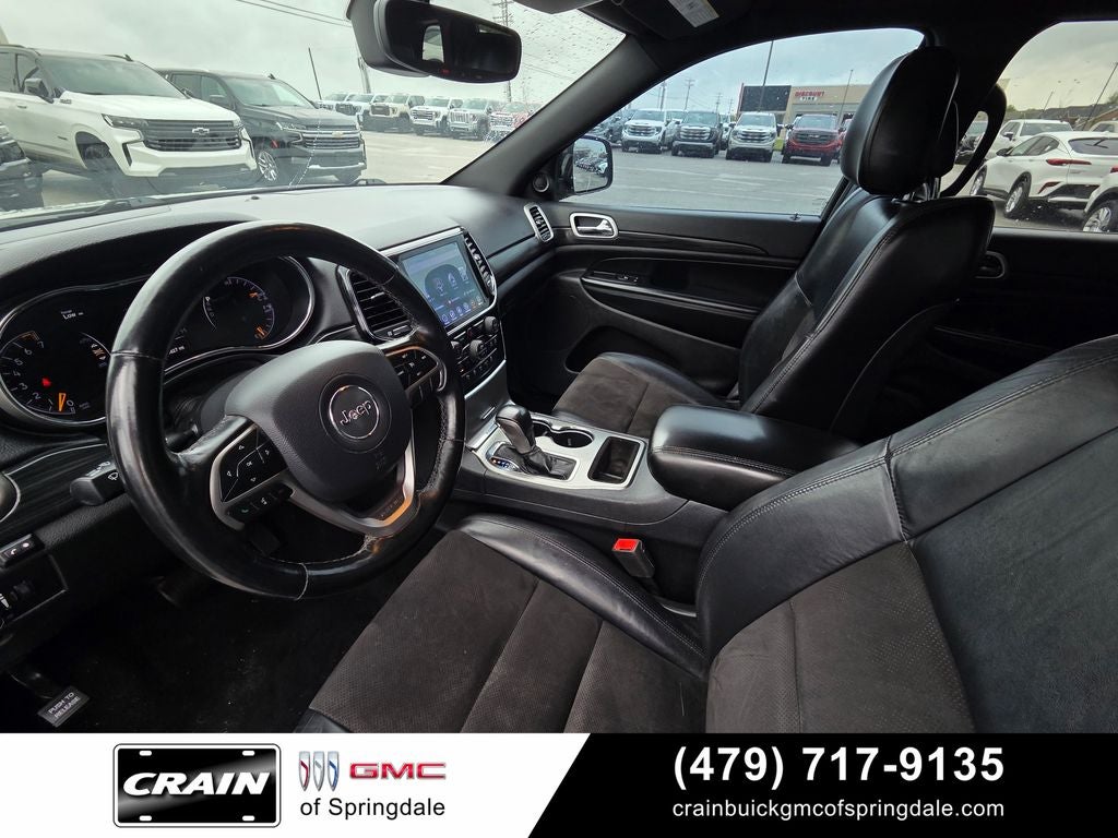 2020 Jeep Grand Cherokee Altitude 4WD / 8.4" Nav / Heated Seats