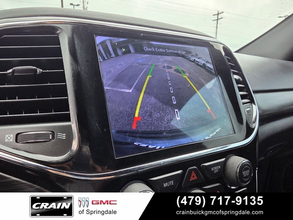2020 Jeep Grand Cherokee Altitude 4WD / 8.4" Nav / Heated Seats