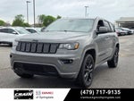2020 Jeep Grand Cherokee Altitude 4WD / 8.4" Nav / Heated Seats