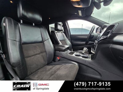 2020 Jeep Grand Cherokee Altitude 4WD / 8.4" Nav / Heated Seats