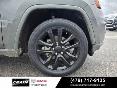 2020 Jeep Grand Cherokee Altitude 4WD / 8.4" Nav / Heated Seats