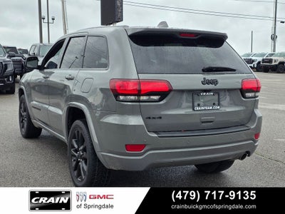 2020 Jeep Grand Cherokee Altitude 4WD / 8.4" Nav / Heated Seats