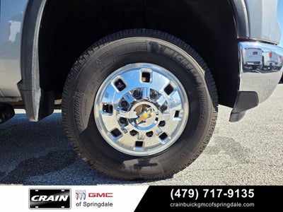 2025 Chevrolet Silverado 3500HD LTZ Gooseneck/5th Wheel Prep Package