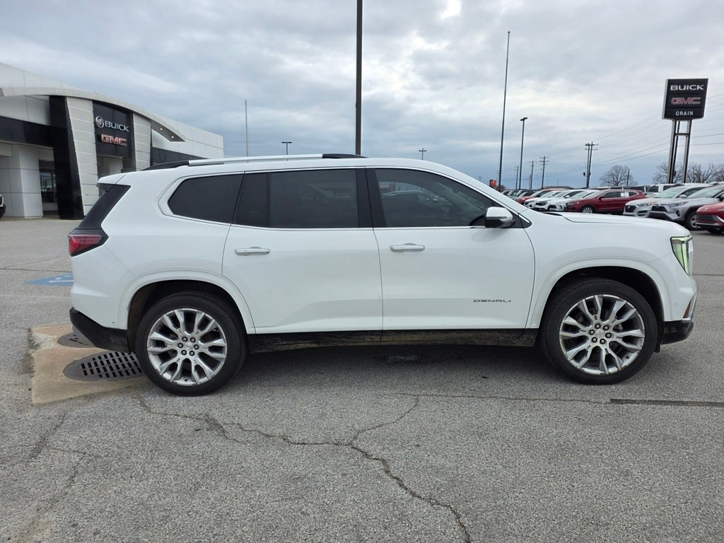 2024 GMC Acadia Denali