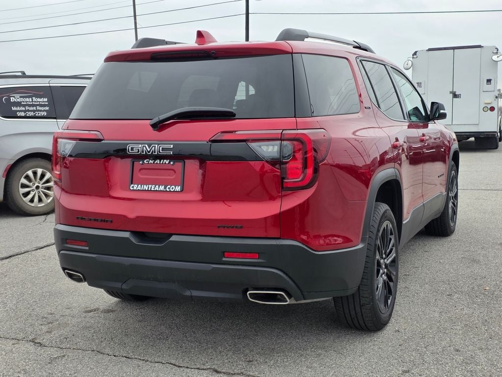2023 GMC Acadia SLT