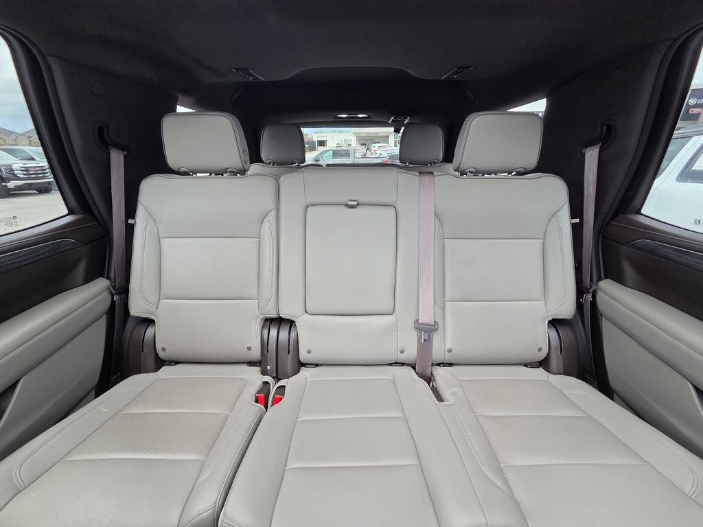 2022 GMC Yukon SLT