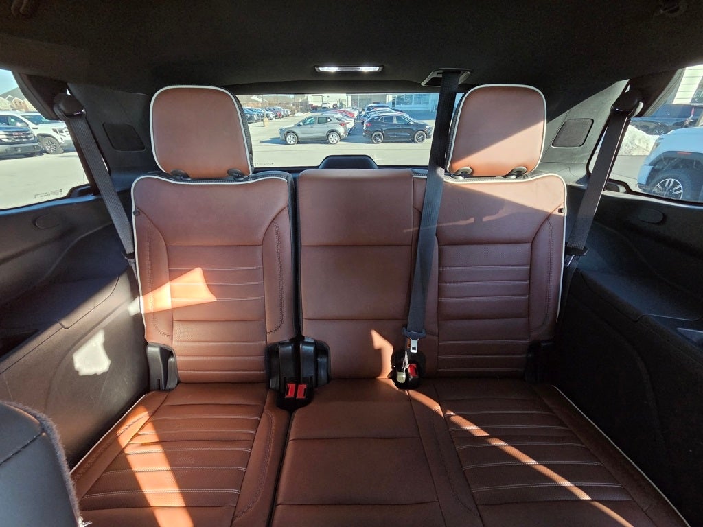2023 GMC Yukon Denali Ultimate