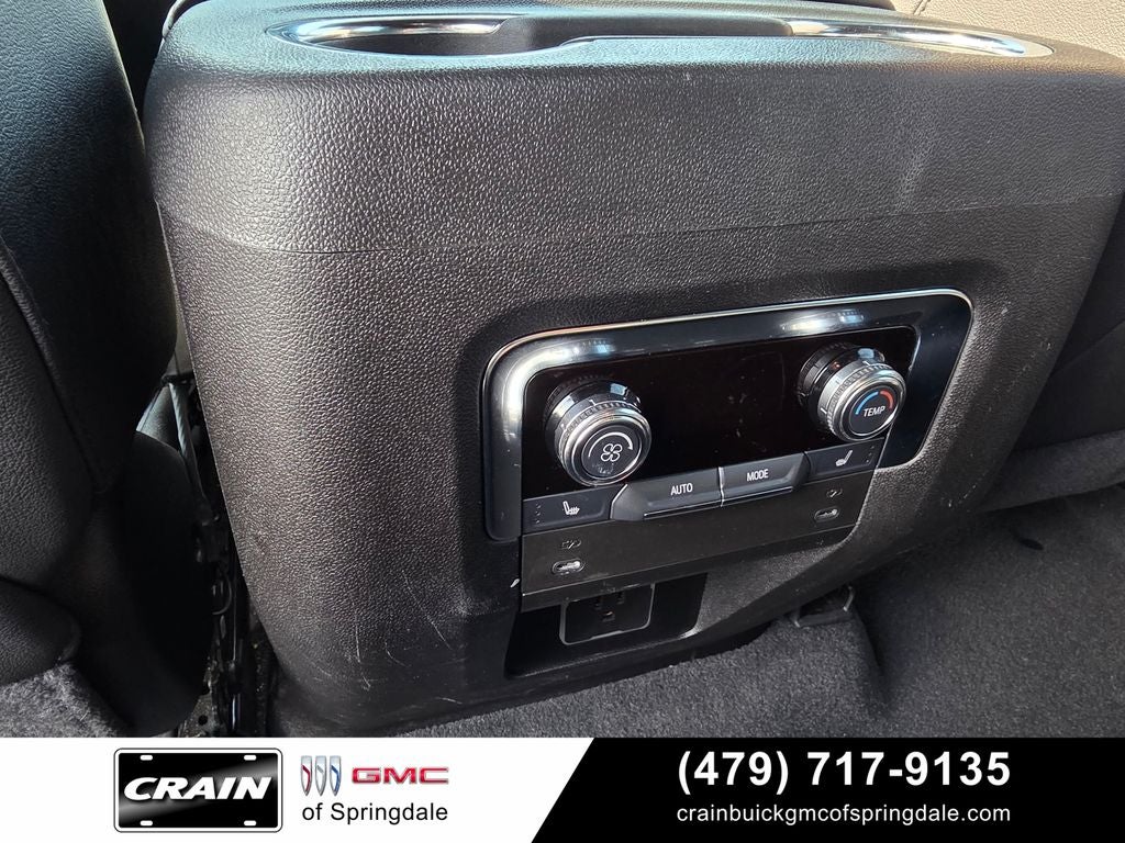 2025 GMC Yukon XL AT4 Super Cruise / AT4 Premium