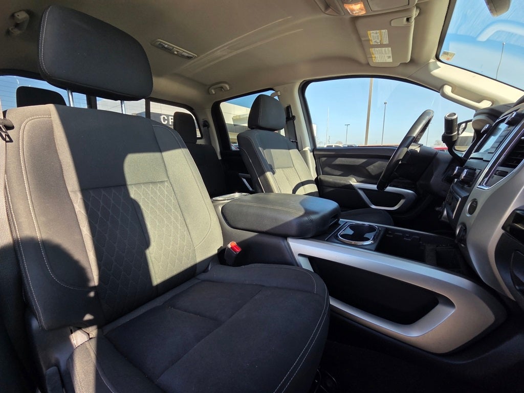 2019 Nissan Titan SV
