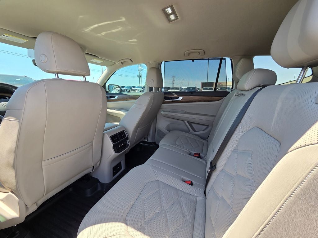 2024 Volkswagen Atlas 2.0T SE w/Technology