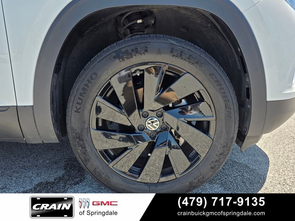 2024 Volkswagen Atlas 2.0T SE w/Technology