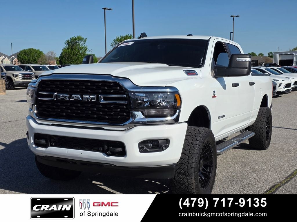 2024 RAM 2500 Big Horn Cummins / 12" Screen
