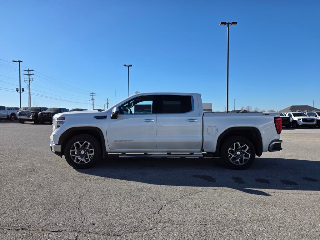 2024 GMC Sierra 1500 SLT