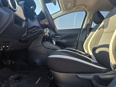 2021 Nissan Versa 1.6 SV