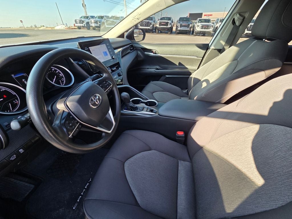 2023 Toyota Camry Hybrid LE