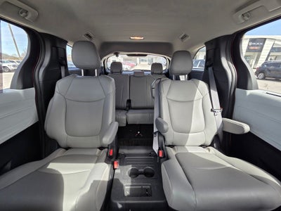 2025 Toyota Sienna XLE 8 Passenger