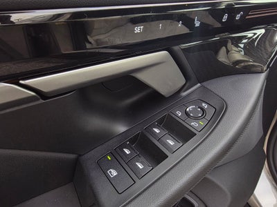 2024 BMW 5 Series 530i