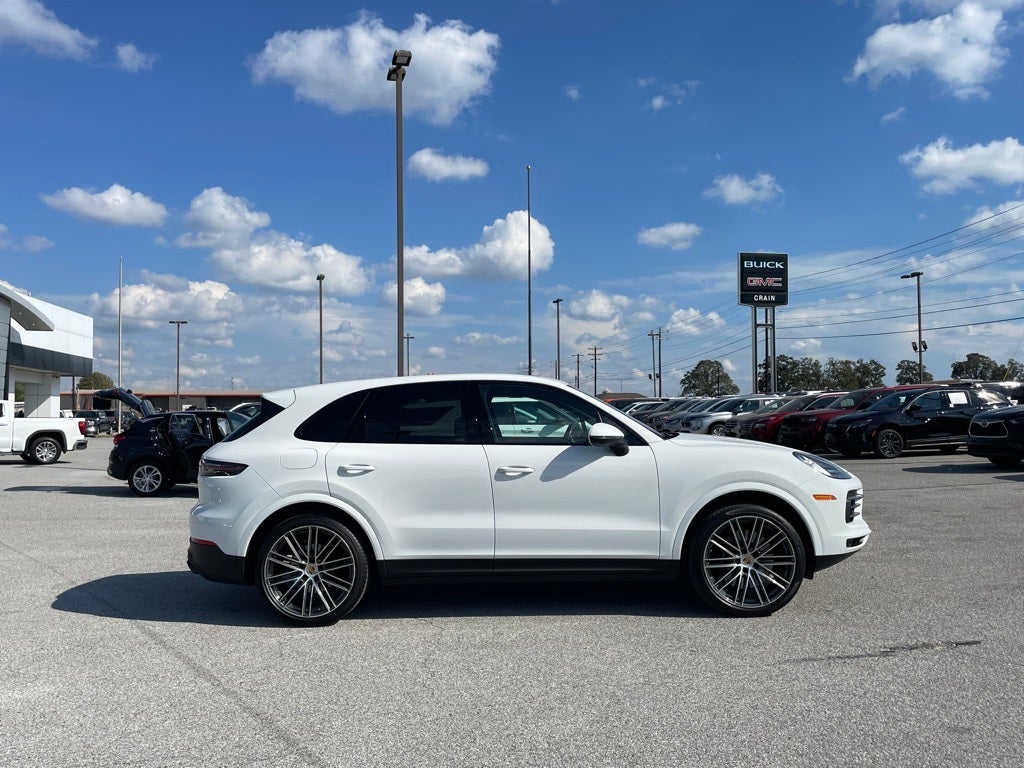 2023 Porsche Cayenne Platinum Edition