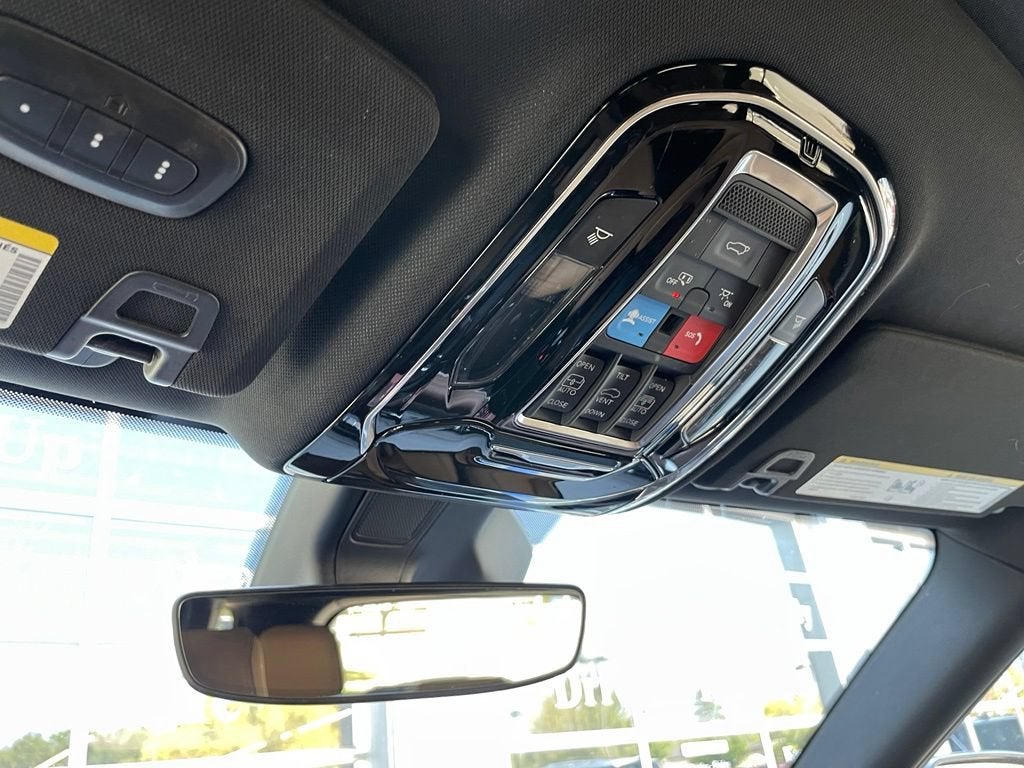 2023 Jeep Grand Cherokee Summit