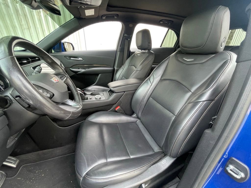 2023 Cadillac XT4 Sport