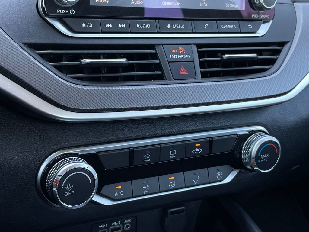 2025 Nissan Altima SR