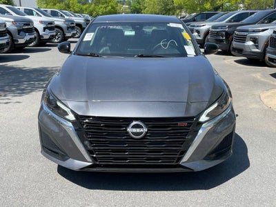 2025 Nissan Altima SR