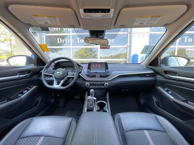 2025 Nissan Altima SR