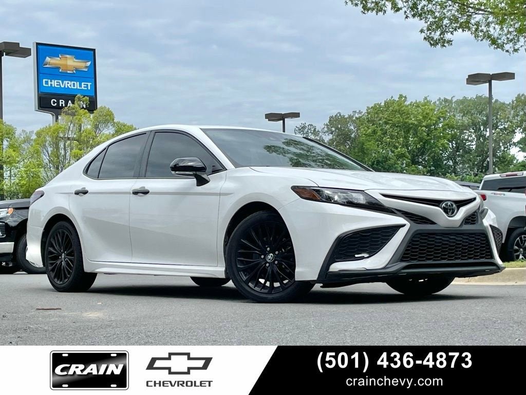 2022 Toyota Camry SE
