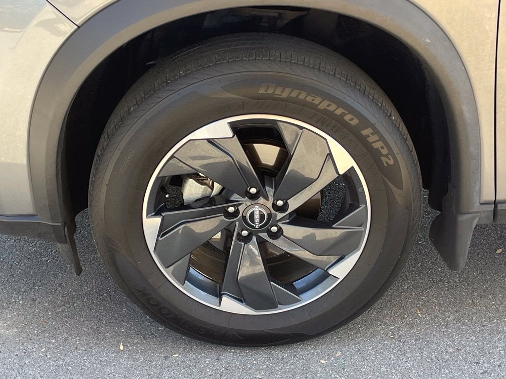 2026 Nissan ROGUE Base
