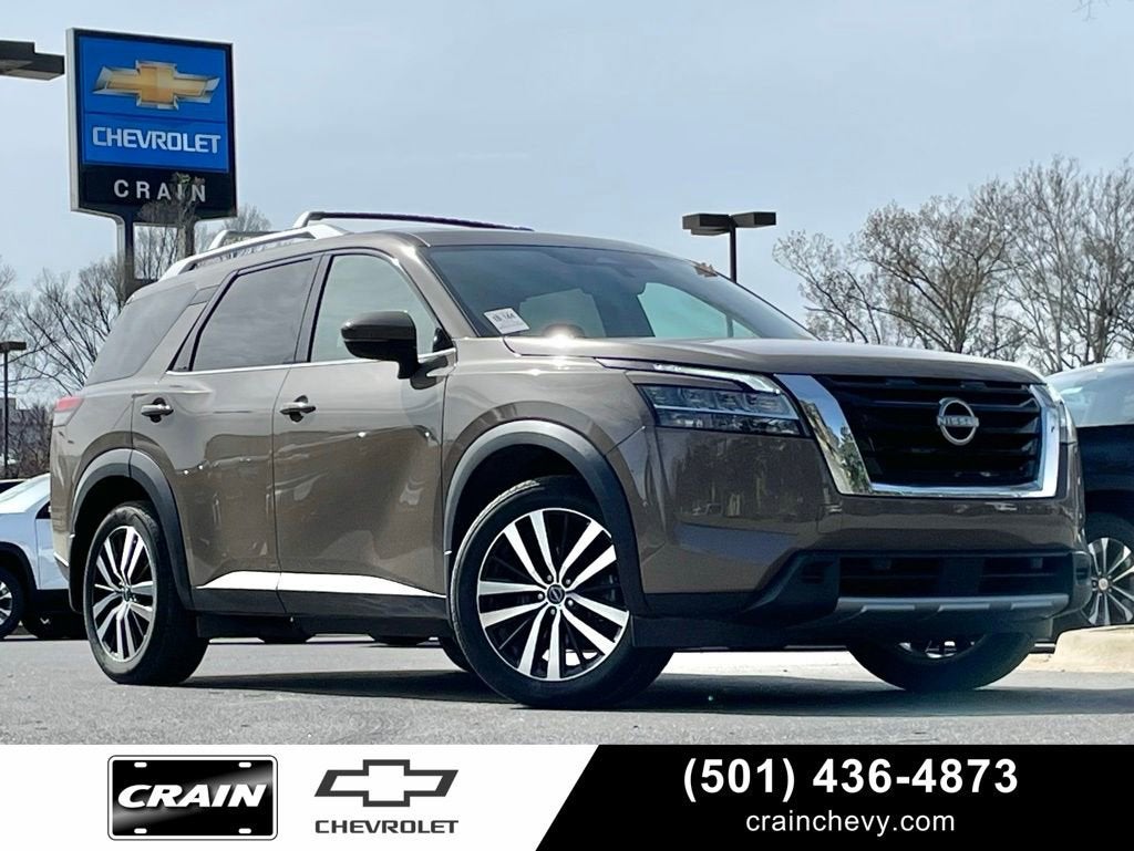 2024 Nissan Pathfinder Platinum
