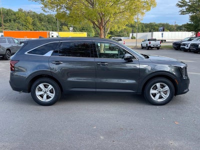 2024 Kia Sorento LX