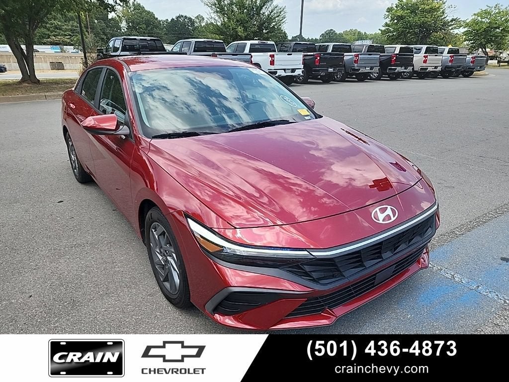 2024 Hyundai ELANTRA SEL