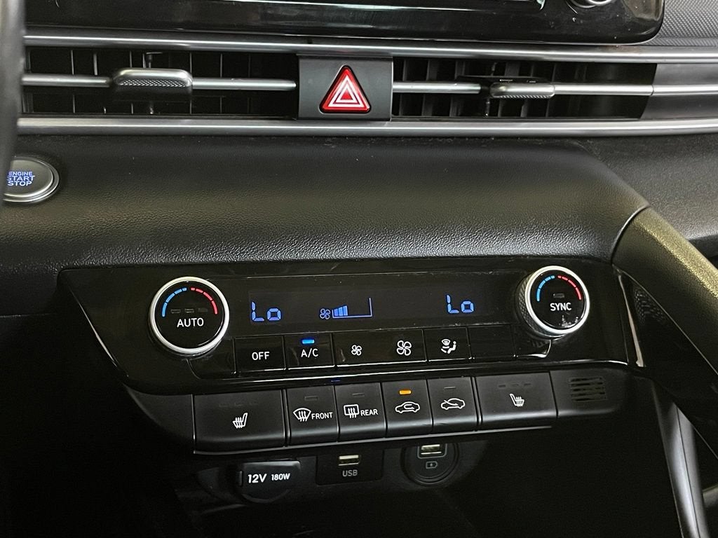 2022 Hyundai ELANTRA SEL