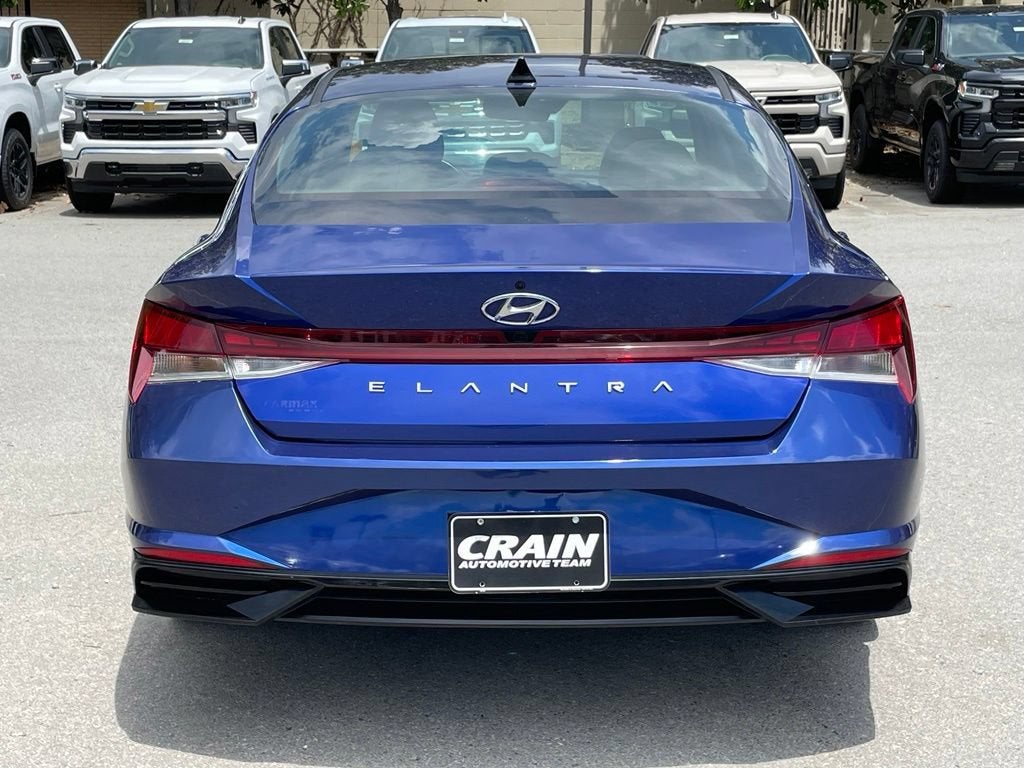 2022 Hyundai ELANTRA SEL