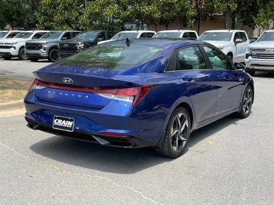 2022 Hyundai ELANTRA SEL