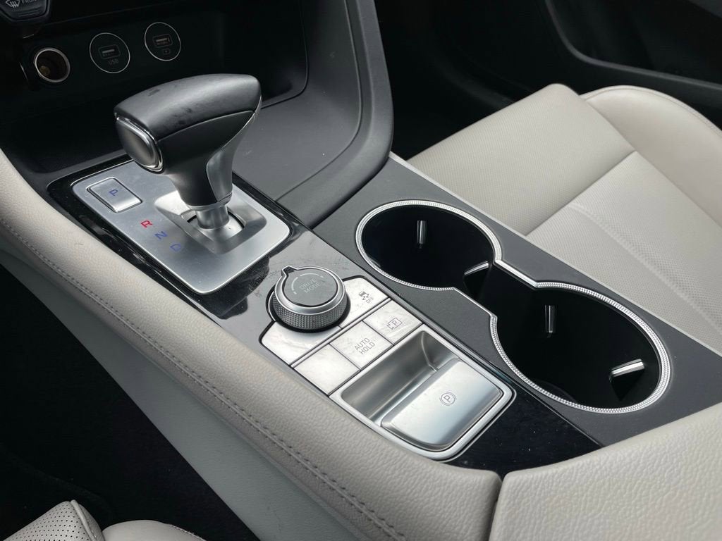 2022 Genesis G70 2.0T