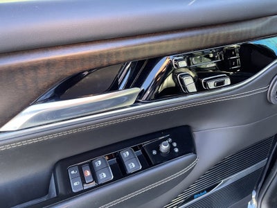 2022 Jeep Grand Wagoneer Series II