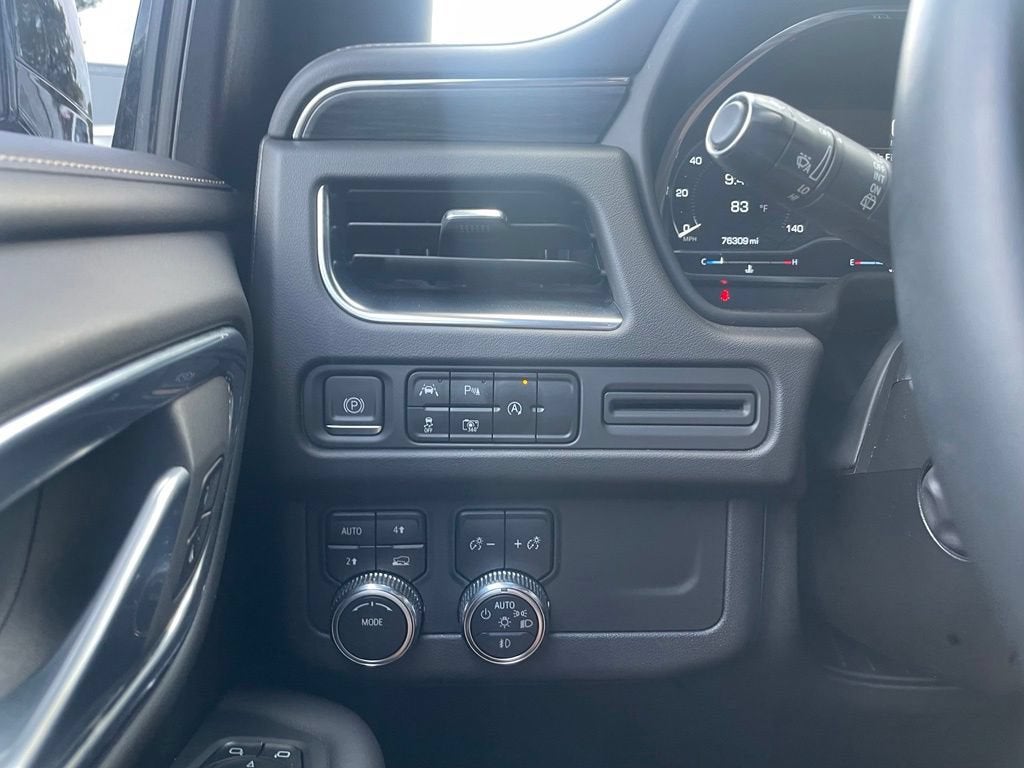 2023 GMC Yukon XL SLT