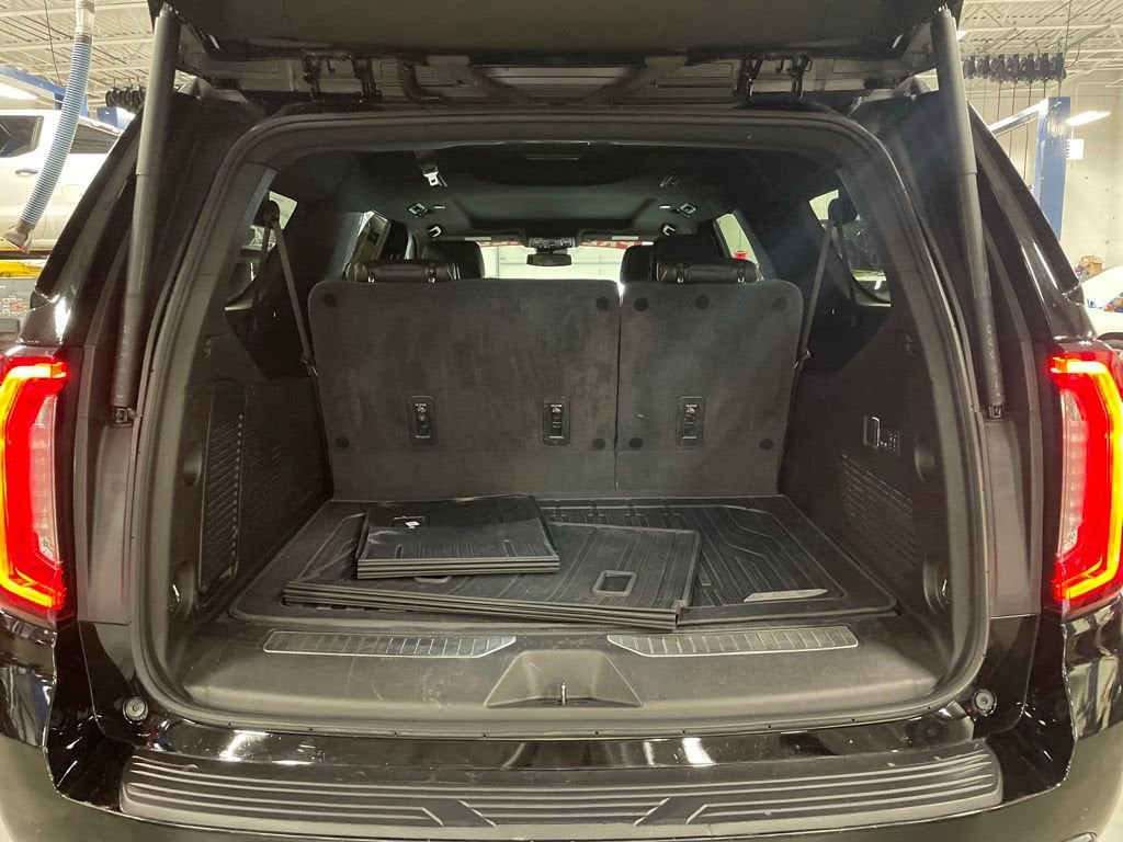 2024 GMC Yukon XL AT4