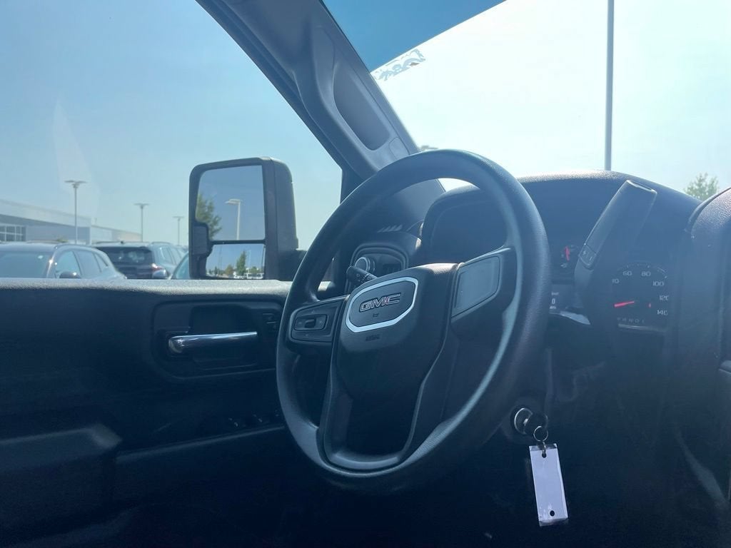 2023 GMC Sierra 2500 HD Pro