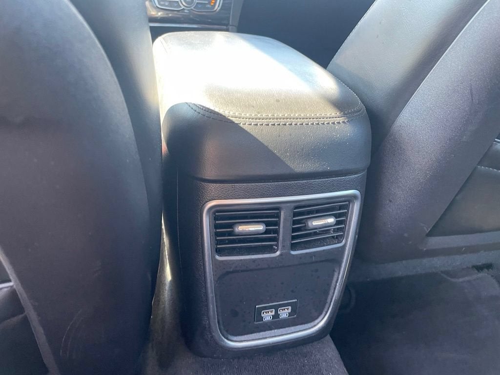 2016 Chrysler 300 Limited