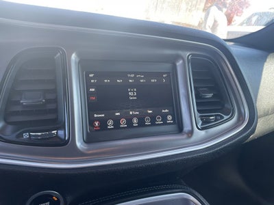 2022 Dodge Challenger SXT