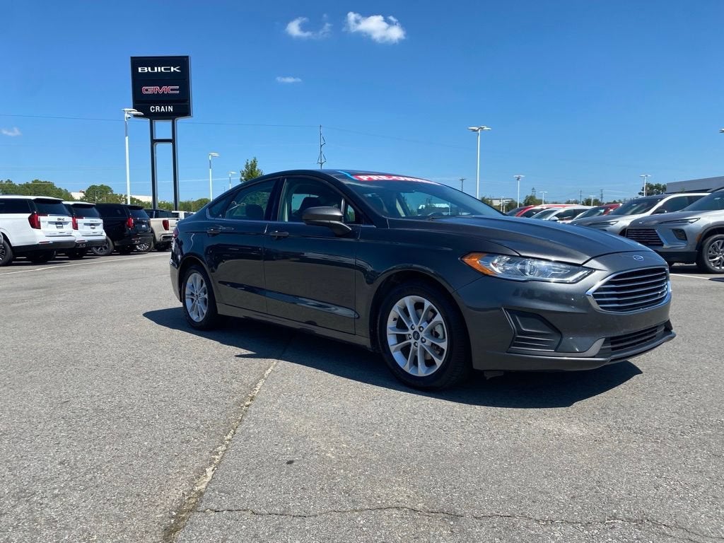 2020 Ford Fusion SE