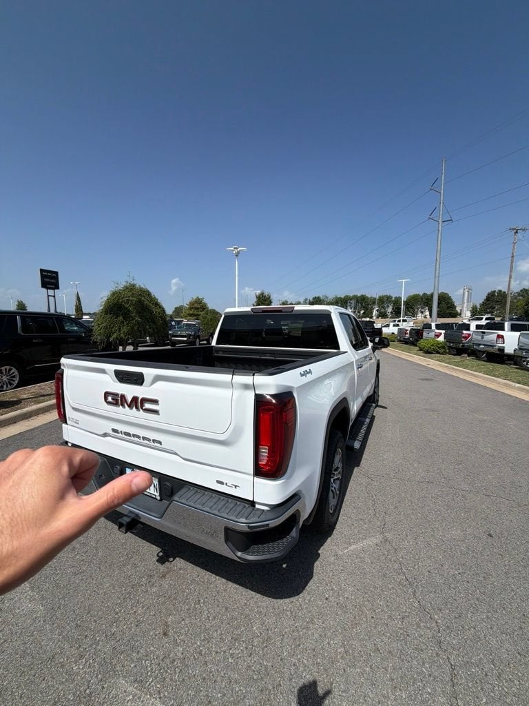 2023 GMC Sierra 1500 SLT