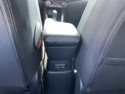 2020 Nissan Versa SR