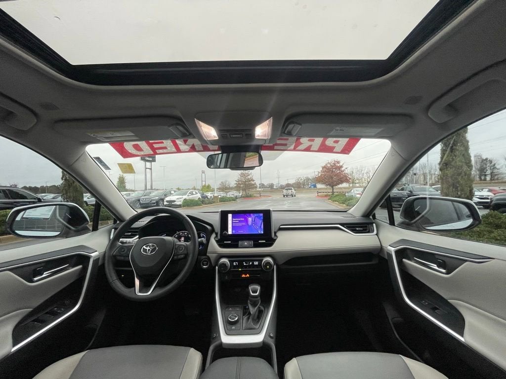 2023 Toyota RAV4 Hybrid XLE Premium