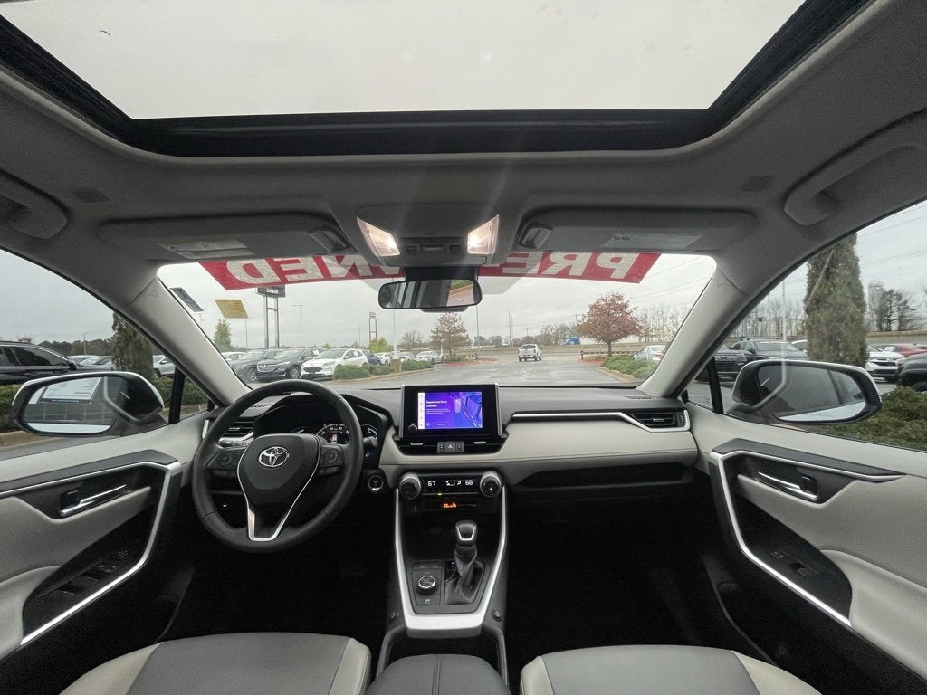 2023 Toyota RAV4 Hybrid XLE Premium