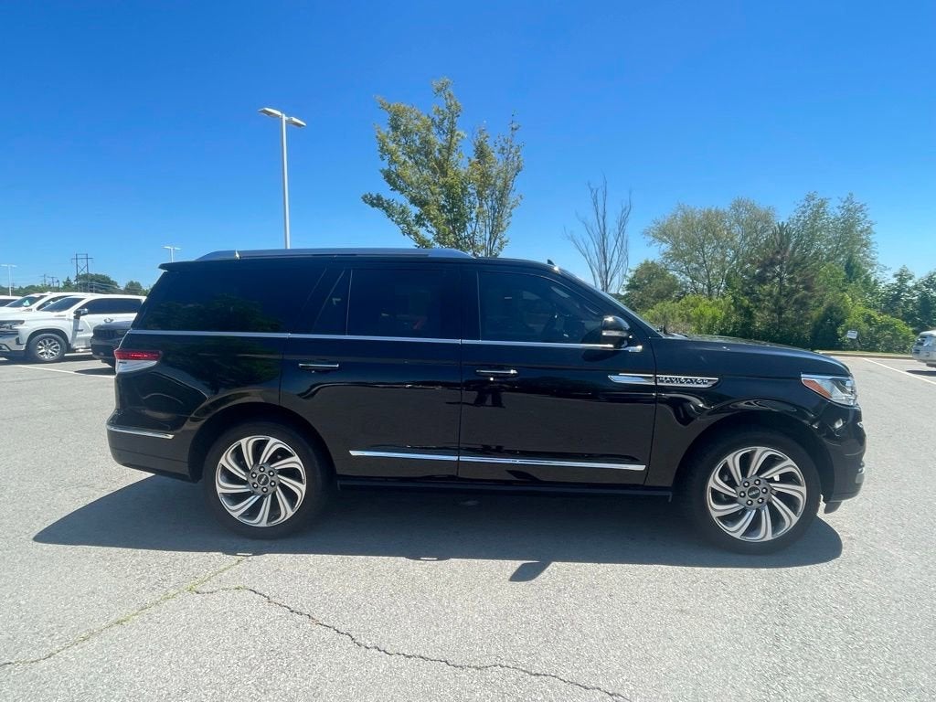 2023 Lincoln Navigator Reserve