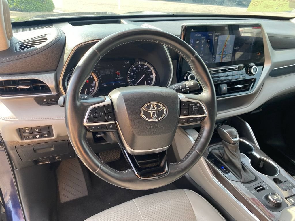 2021 Toyota Highlander Platinum